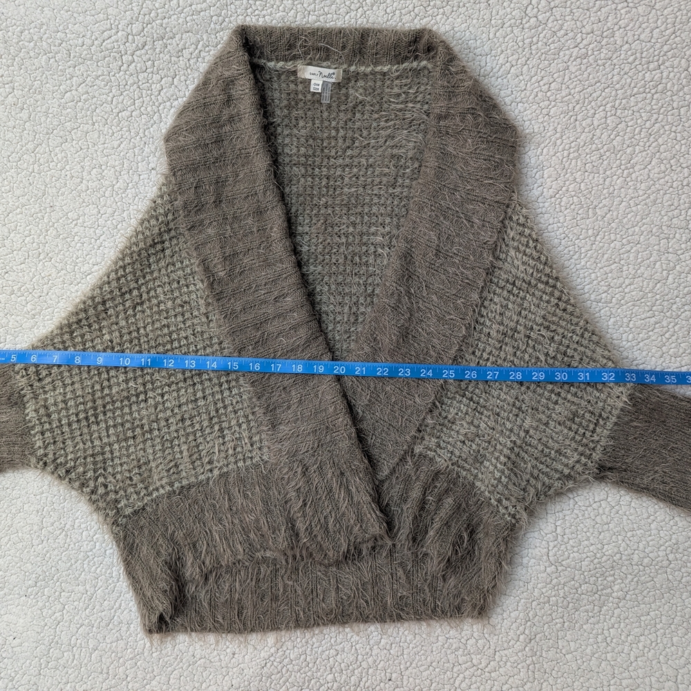 Cozy Gray Women's Cardigan Wrap - Picture 5 of 6
